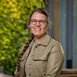 Martine van den Bosch